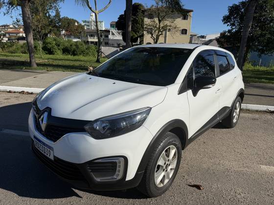RENAULT CAPTUR 1.6 16V SCE FLEX ZEN MANUAL RENAULT CAPTUR 1.6 16V SCE FLEX ZEN MANUAL